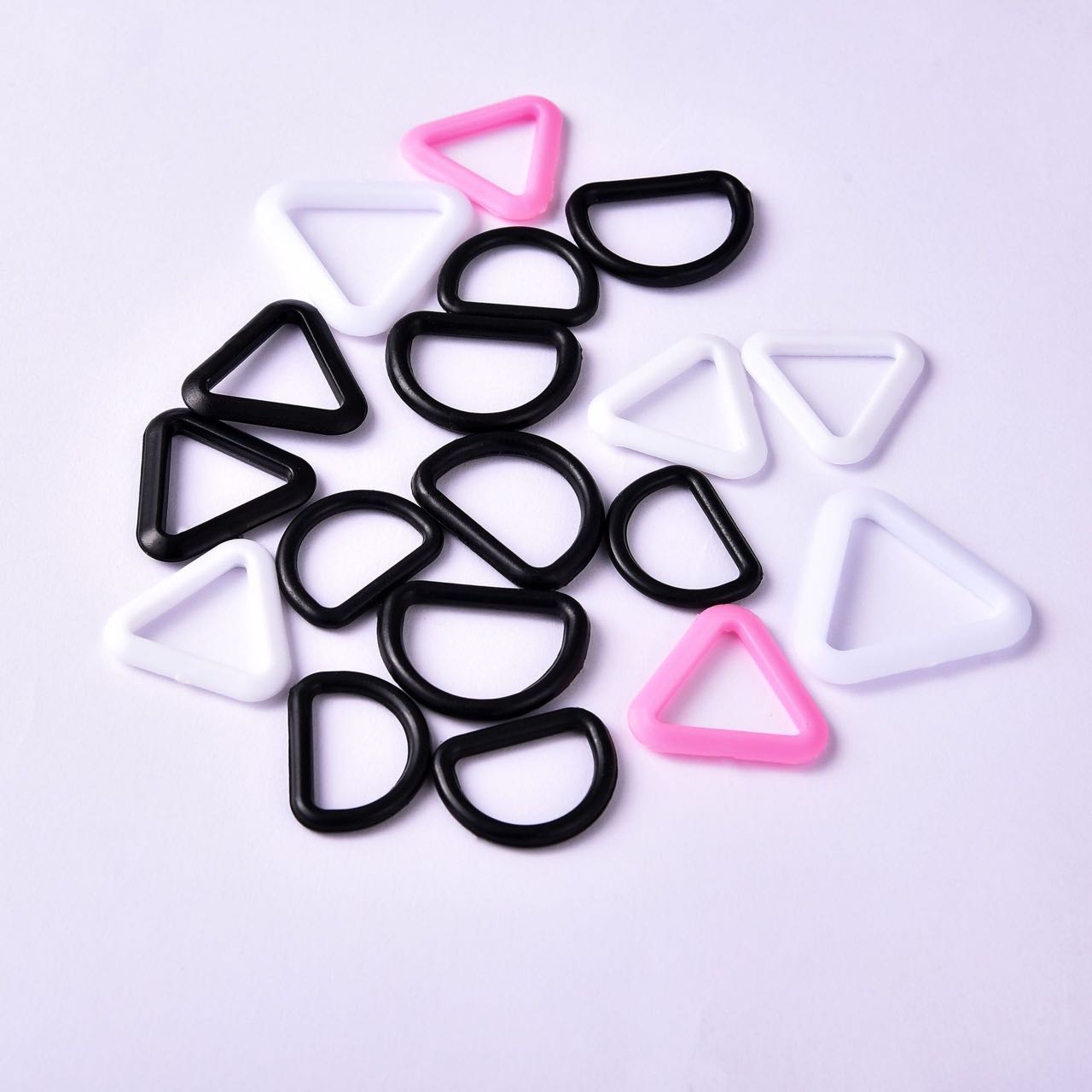 Plastic D-Ring Triangle Bag Buckle D Loop Clip Hook Fasteners for Dog Collar Purses Bags Webbing