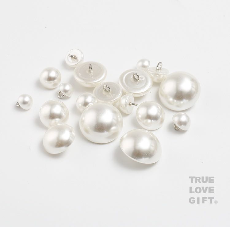 pearl button different size
