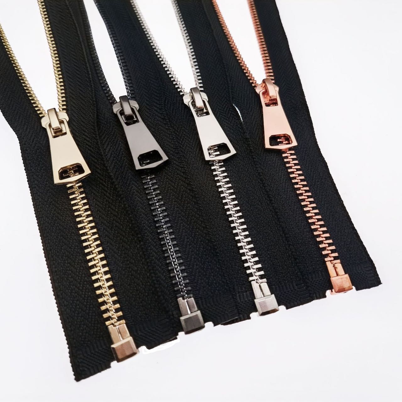 #5/#8/#10 Auto Lock Brass Zippers Open End Metal Zipper for Jeans Clothes